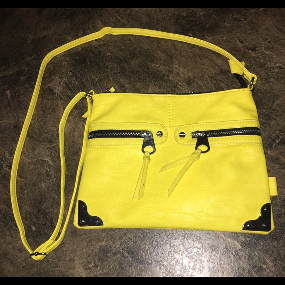 Cesca Yellow Crossbody Purse